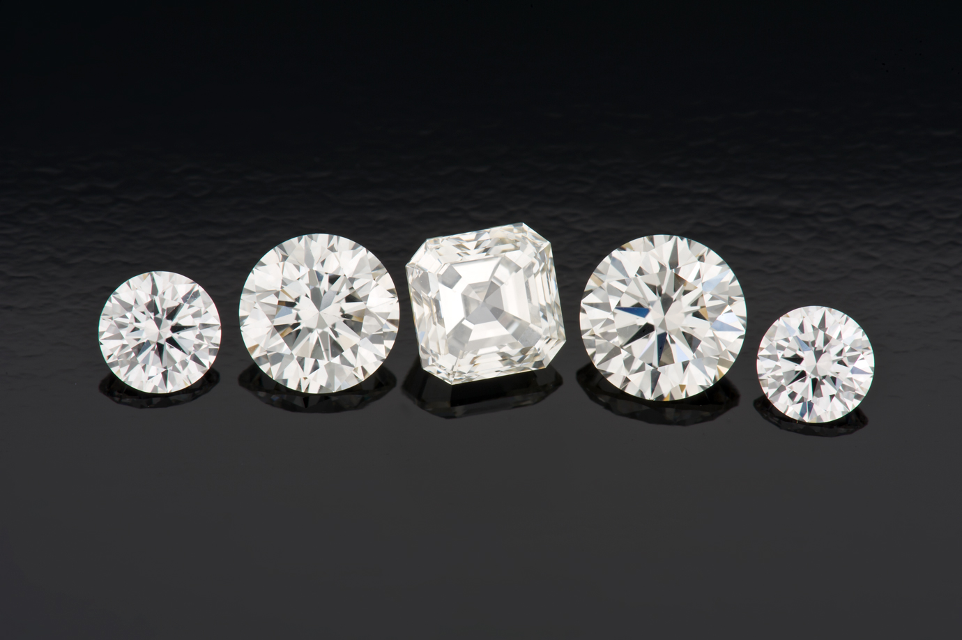 Secret of CVD Diamonds: How It's Best for Jewellery