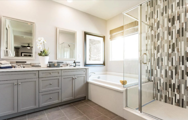 Revitalizing Spaces: The Art of Bathroom Renovations in Ontario
